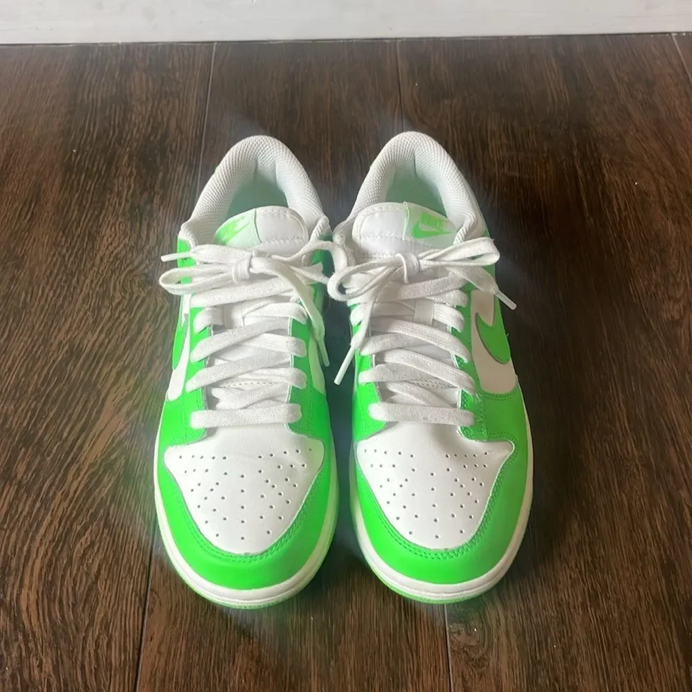 Like New! Nike Dunks